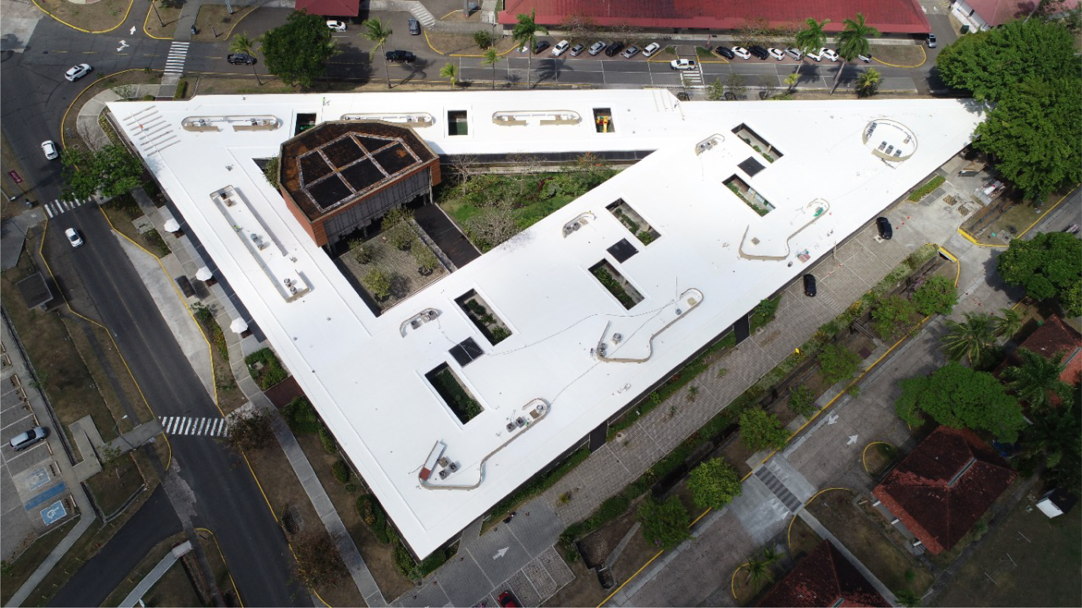 Edificio Plaza Comercial Ciudad del Saber